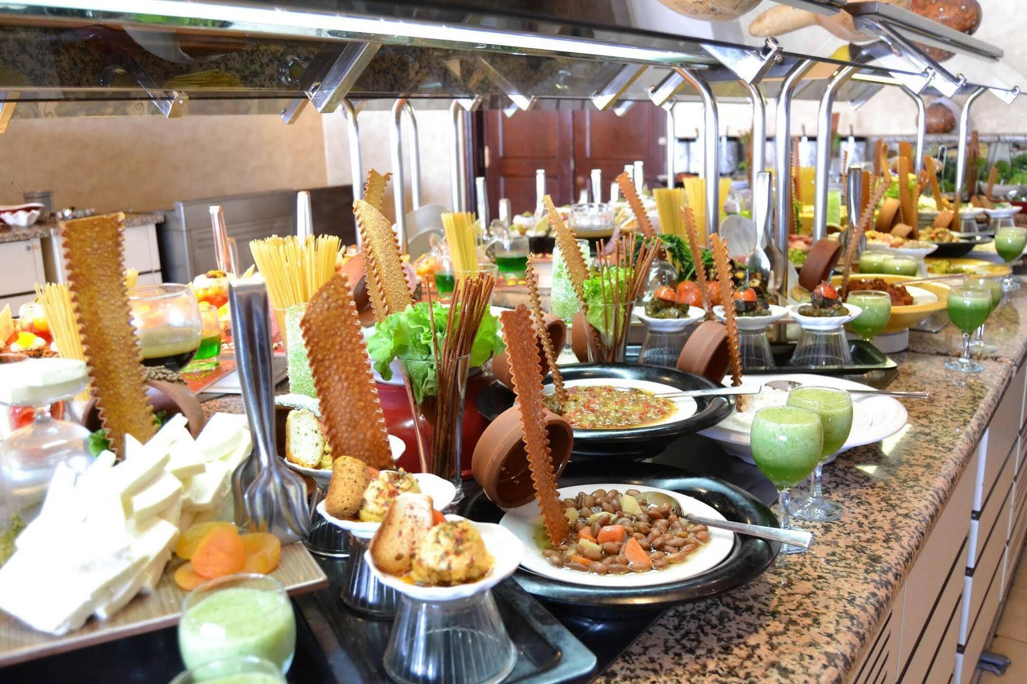 Ekinata Grand Toprak Hotel Sarikamis ภายนอก รูปภาพ