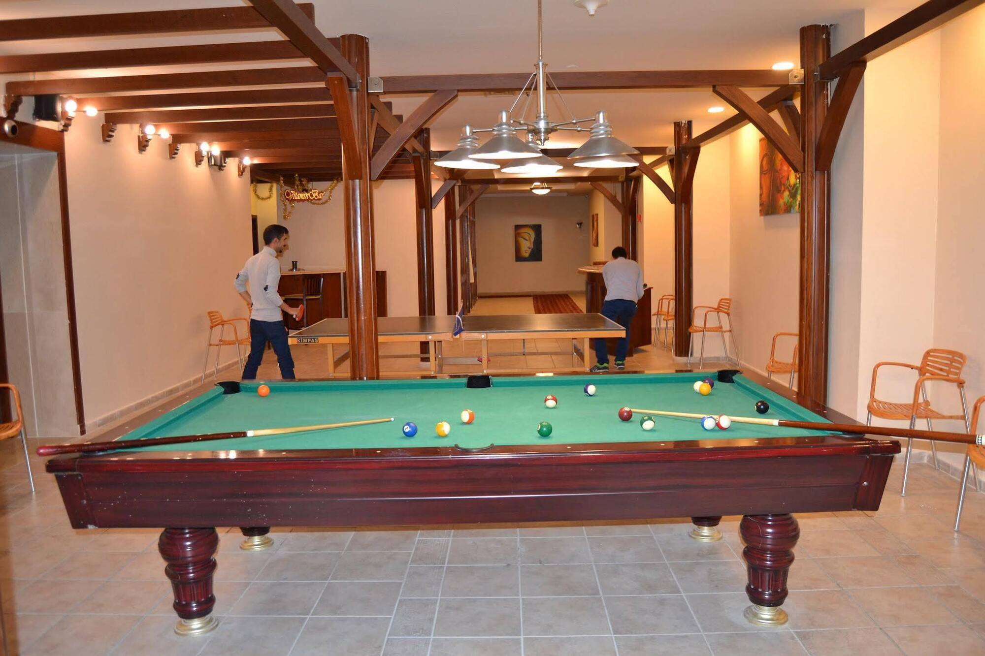 Ekinata Grand Toprak Hotel Sarikamis ภายนอก รูปภาพ