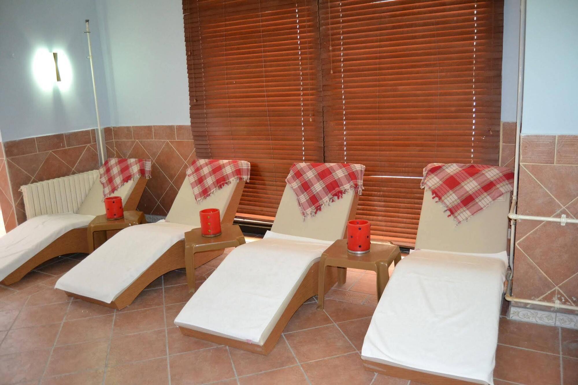 Ekinata Grand Toprak Hotel Sarikamis ภายนอก รูปภาพ
